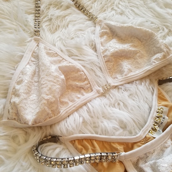 White Crystal Competition Suit - Picture 2 of 3